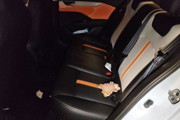 Used Dongfeng Aeolus Yixuan 2023 Mach Edition 1.5L Automatic Chasing Wind Version Left Rear Seat