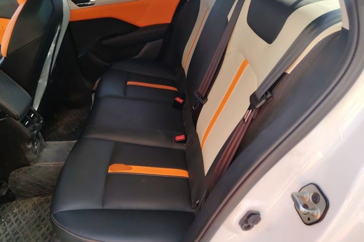 Used Dongfeng Aeolus Yixuan 2023 Mach Edition 1.5L Automatic Chasing Shadow Version Left Rear Seat