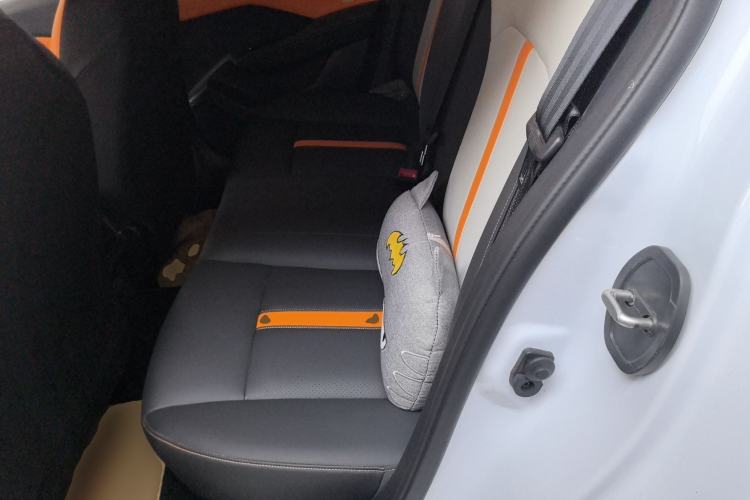 Used Dongfeng Aeolus Yixuan 2023 Mach Edition 1.5L Automatic Chasing Wind Version Left Rear Seat