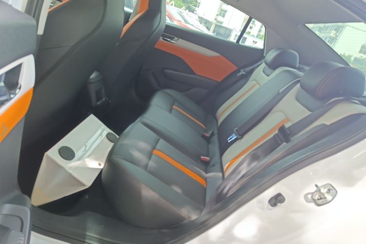 Used Dongfeng Aeolus Yixuan 2023 Mach Edition 1.5L Automatic Chasing Wind Version Left Rear Seat