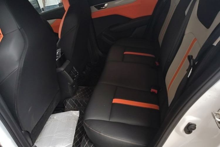 Used Dongfeng Aeolus Yixuan 2023 Mach Edition 1.5L Automatic Chasing Shadow Version Left Rear Seat