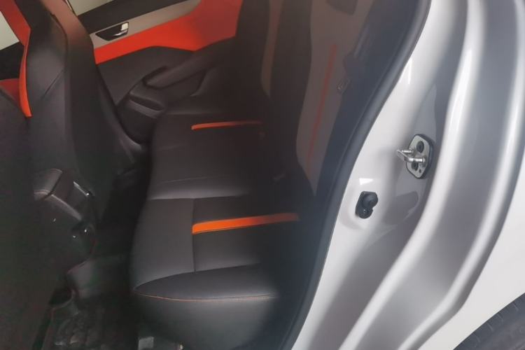 Used Dongfeng Aeolus Yixuan 2023 Mach Edition 1.5L Automatic Chasing Wind Version Left Rear Seat