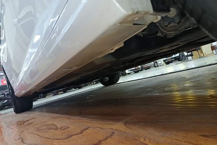 Used Dongfeng Aeolus Yixuan 2023 1.5L Automatic Glory Edition Left Side Sill