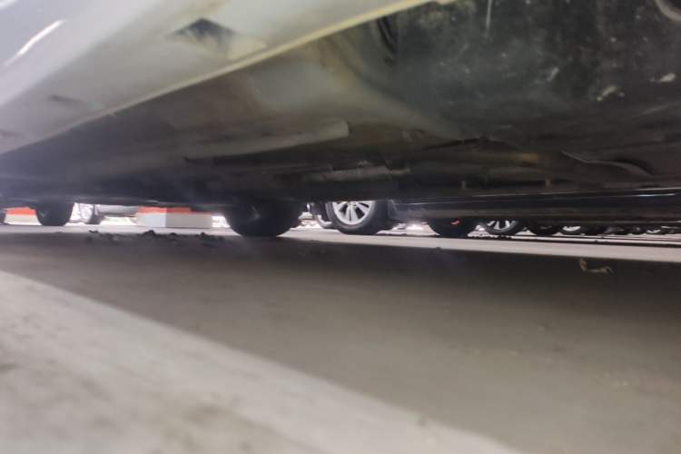 Used Dongfeng Aeolus Yixuan 2023 Mach Edition 1.5T Automatic Pursuit Rider Version Left Side Sill