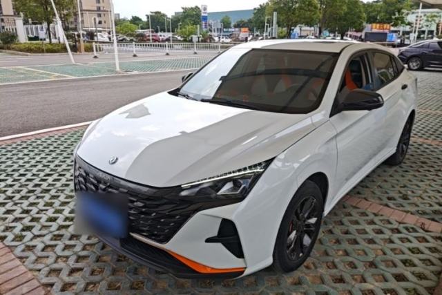 Ojetý Dongfeng Aeolus Yixuan 2023 Mach Edition 1.5L Automatic Chasing Shadow Version