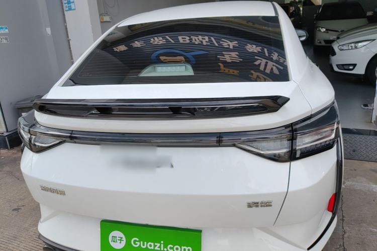 Used Dongfeng Aeolus Yixuan 2023 Mach Edition 1.5L Automatic Chasing Wind Version Rear