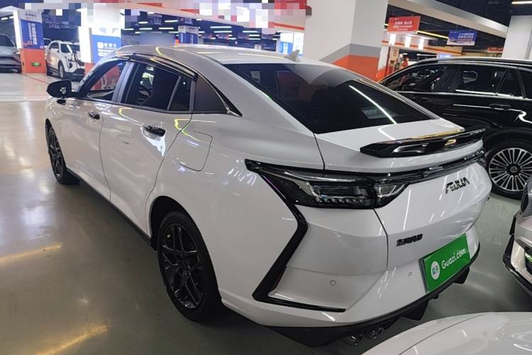 Used Dongfeng Aeolus Yixuan 2023 Mach Edition 1.5T Automatic Pursuit Rider Version Rear Left 45 Deg