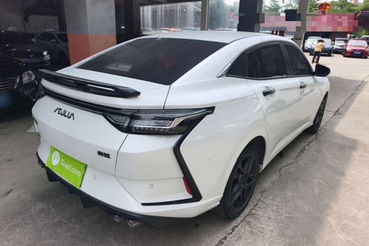 Used Dongfeng Aeolus Yixuan 2023 Mach Edition 1.5T Automatic Pursuit Rider Version Rear Right 45 Deg