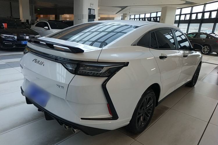 Used Dongfeng Aeolus Yixuan 2023 Mach Edition 1.5L Automatic Chasing Wind Version Rear Right 45 Deg