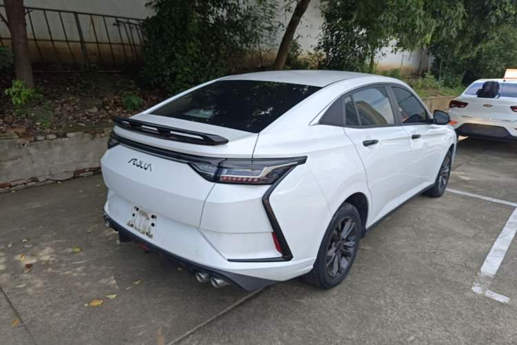 Used Dongfeng Aeolus Yixuan 2023 Mach Edition 1.5L Automatic Chasing Wind Version Rear Right 45 Deg