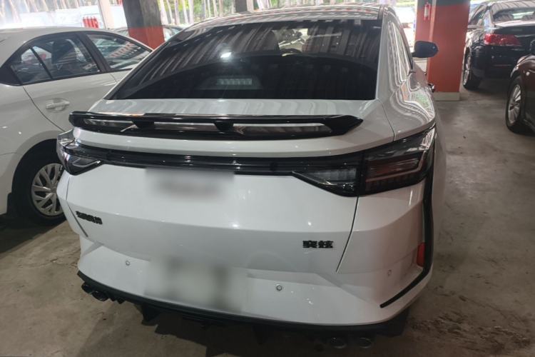 Used Dongfeng Aeolus Yixuan 2023 Mach Edition 1.5T Automatic Pursuit Rider Version Rear