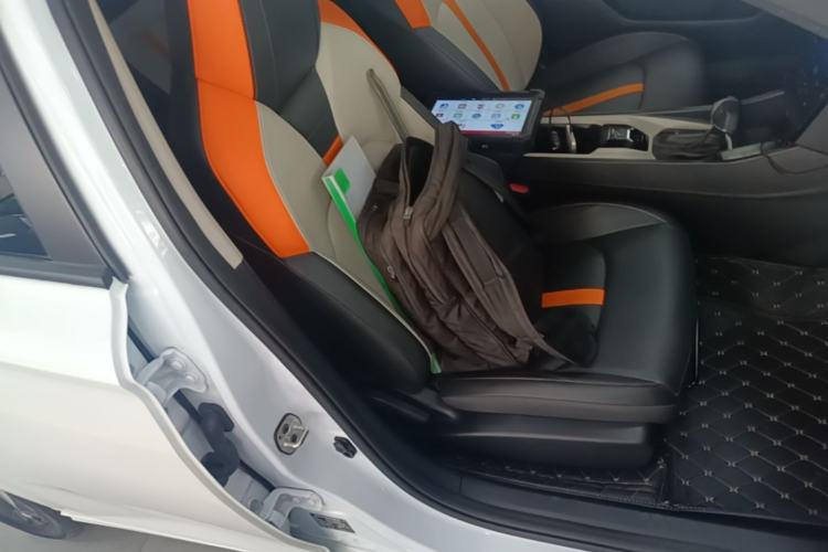 Used Dongfeng Aeolus Yixuan 2023 Mach Edition 1.5L Automatic Chasing Wind Version Right Front Seat