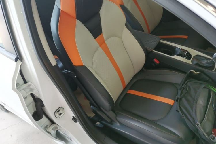 Used Dongfeng Aeolus Yixuan 2023 Mach Edition 1.5L Automatic Chasing Shadow Version Right Front Seat