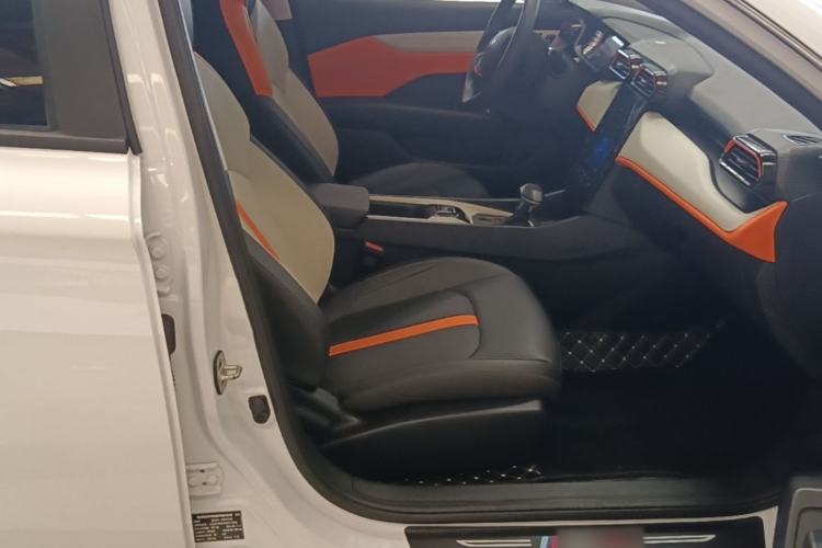 Used Dongfeng Aeolus Yixuan 2023 Mach Edition 1.5L Automatic Chasing Wind Version Right Front Seat