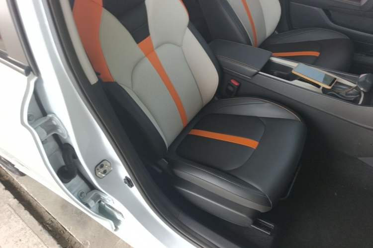Used Dongfeng Aeolus Yixuan 2023 1.5L Automatic Glory Edition Right Front Seat