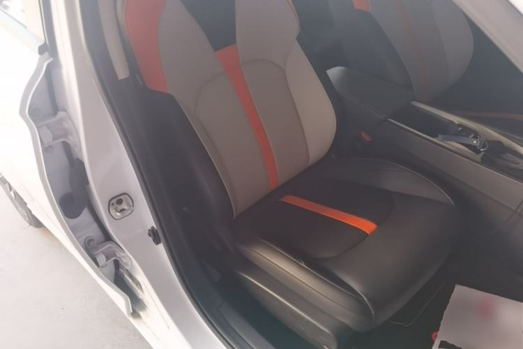Used Dongfeng Aeolus Yixuan 2023 Mach Edition 1.5L Automatic Chasing Wind Version Right Front Seat