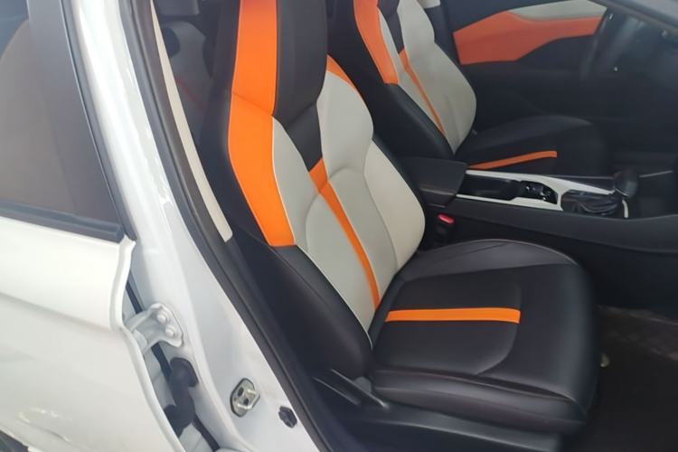 Used Dongfeng Aeolus Yixuan 2023 Mach Edition 1.5L Automatic Chasing Wind Version Right Front Seat