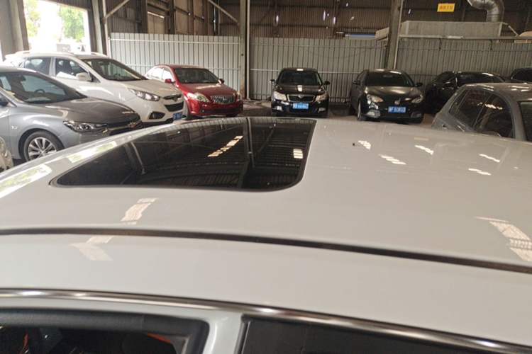 Used Dongfeng Aeolus Yixuan 2023 Mach Edition 1.5L Automatic Chasing Shadow Version Roof