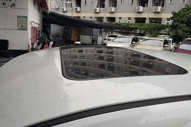 Used Dongfeng Aeolus Yixuan 2023 Mach Edition 1.5L Automatic Chasing Shadow Version Roof