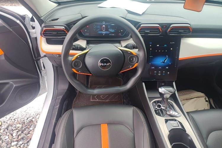 Used Dongfeng Aeolus Yixuan 2023 Mach Edition 1.5L Automatic Chasing Shadow Version Steering Wheel