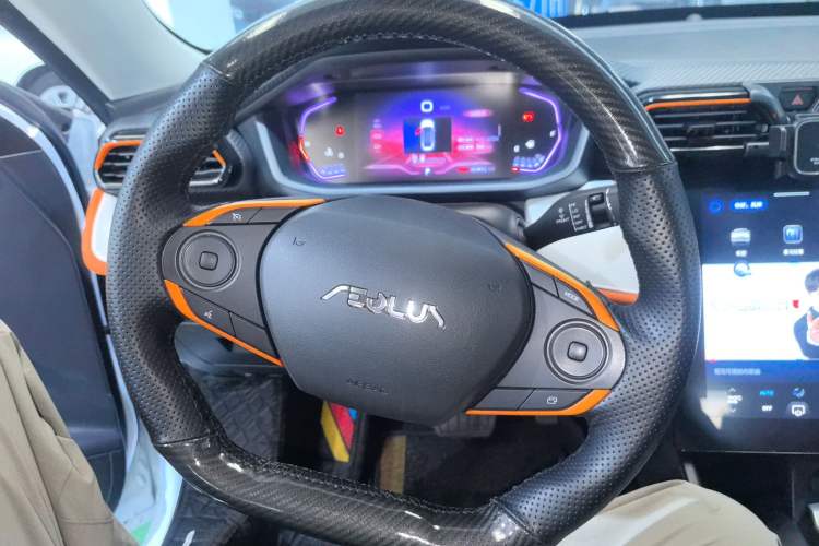 Used Dongfeng Aeolus Yixuan 2023 Mach Edition 1.5L Automatic Chasing Shadow Version Steering Wheel
