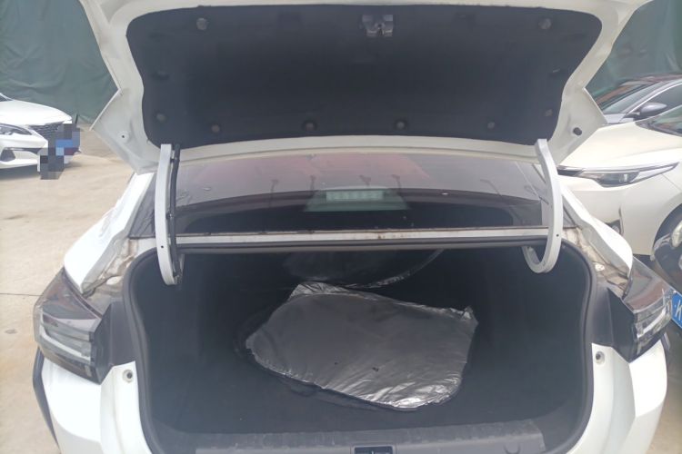 Used Dongfeng Aeolus Yixuan 2023 Mach Edition 1.5L Automatic Chasing Shadow Version Trunk