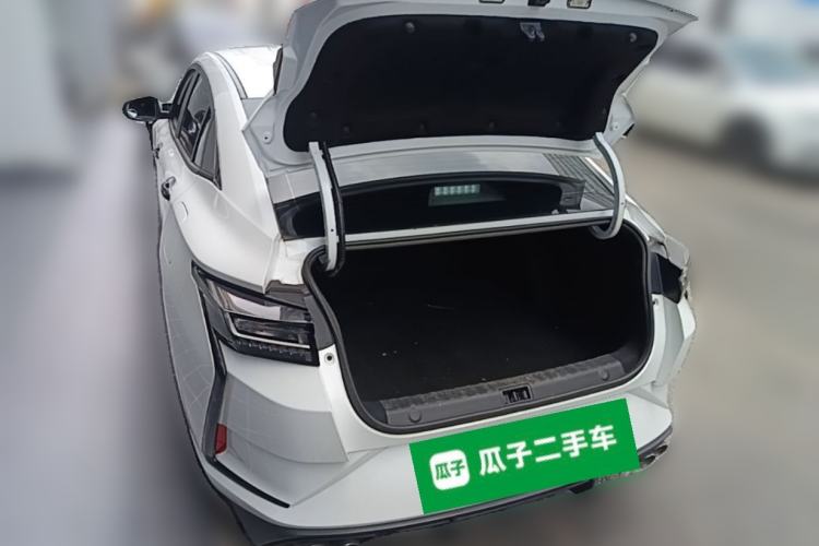 Used Dongfeng Aeolus Yixuan 2023 1.5L Automatic Glory Edition Trunk