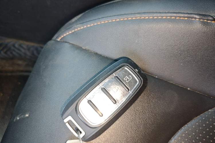 Used Dongfeng Aeolus Yixuan 2023 Mach Edition 1.5L Automatic Chasing Wind Version Vehicle Key
