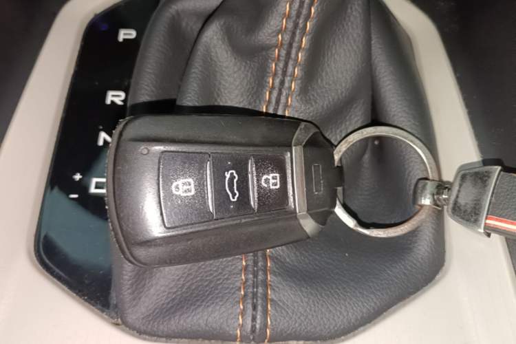 Used Dongfeng Aeolus Yixuan 2023 Mach Edition 1.5L Automatic Chasing Wind Version Vehicle Key
