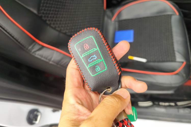 Used Dongfeng Aeolus Yixuan 2023 Mach Edition 1.5L Automatic Chasing Wind Version Vehicle Key