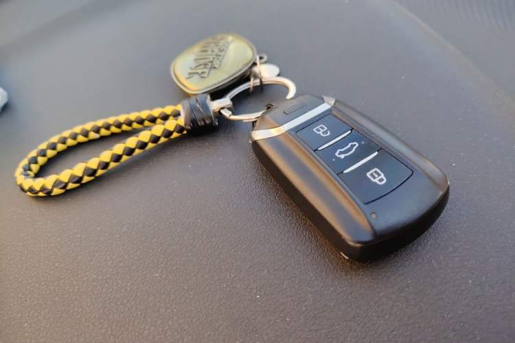 Used Dongfeng Aeolus Yixuan 2023 Mach Edition 1.5L Automatic Chasing Shadow Version Vehicle Key
