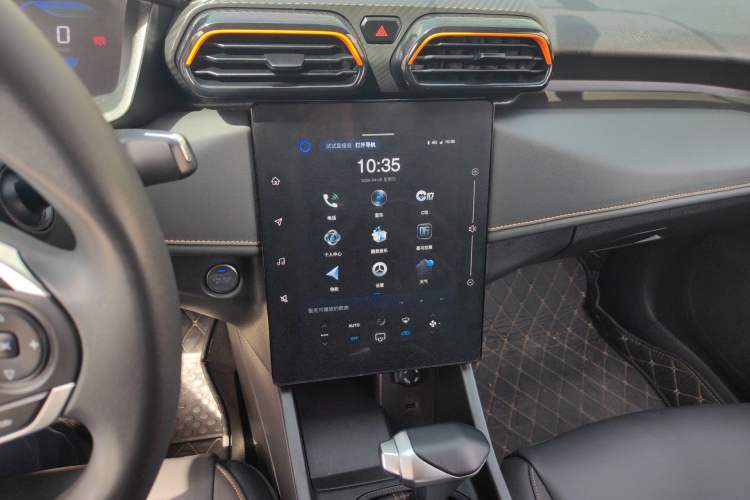 Used Dongfeng Aeolus Yixuan 2024 1.5L Automatic JingSu Edition Audio And AC Panel