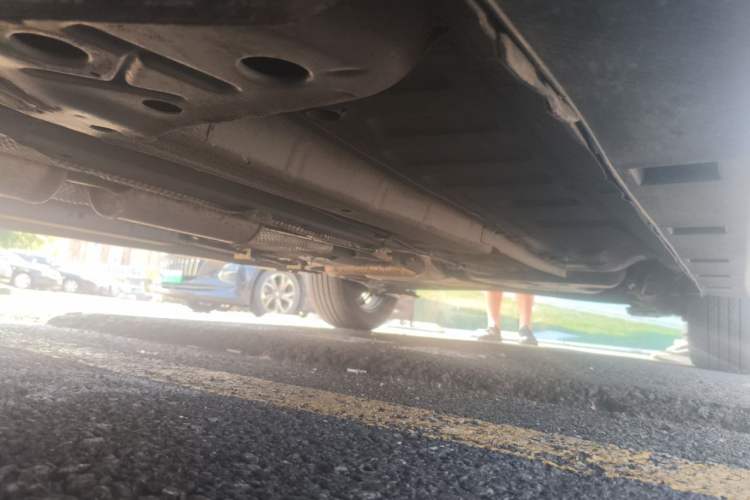 Used Dongfeng Aeolus Yixuan 2024 1.5L Automatic JingSu Edition Chassis Front Left
