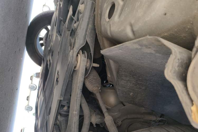 Used Dongfeng Aeolus Yixuan 2024 1.5L Automatic JingSu Edition Chassis Front Right