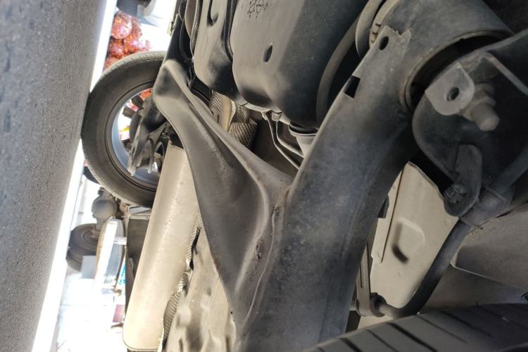 Used Dongfeng Aeolus Yixuan 2024 1.5L Automatic JingSu Edition Chassis Rear Left