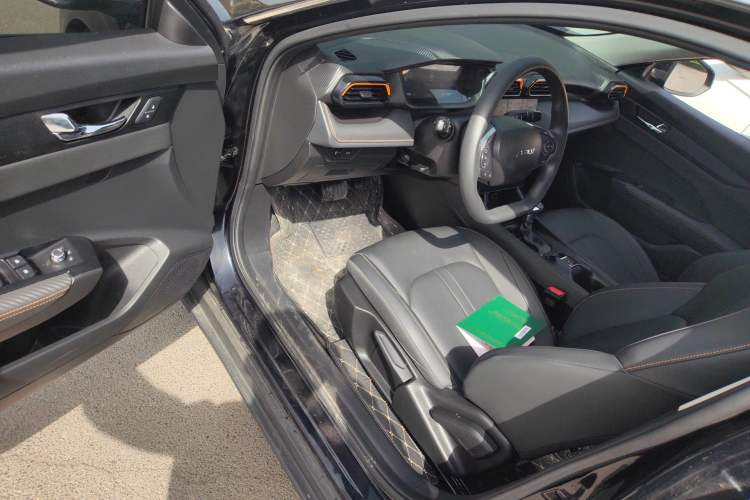 Used Dongfeng Aeolus Yixuan 2024 1.5L Automatic JingSu Edition Driver Seat