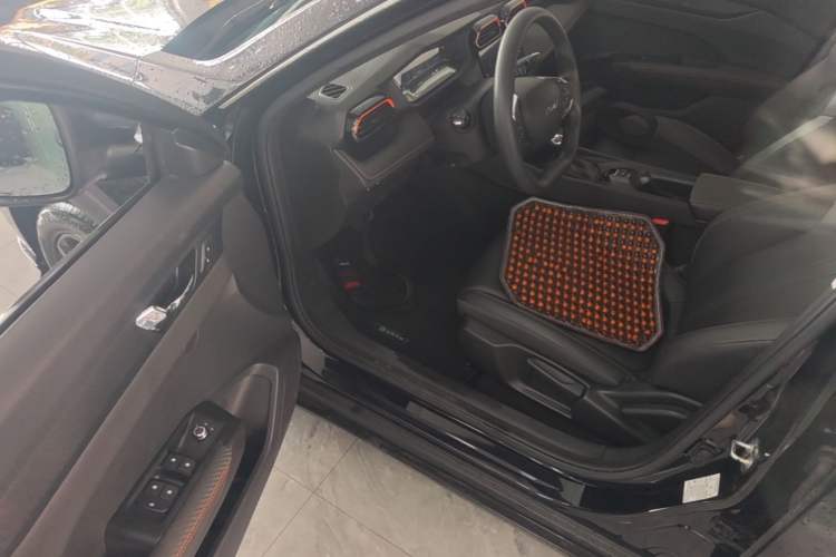 Used Dongfeng Aeolus Yixuan 2024 1.5L Automatic JingSu Edition Driver Seat
