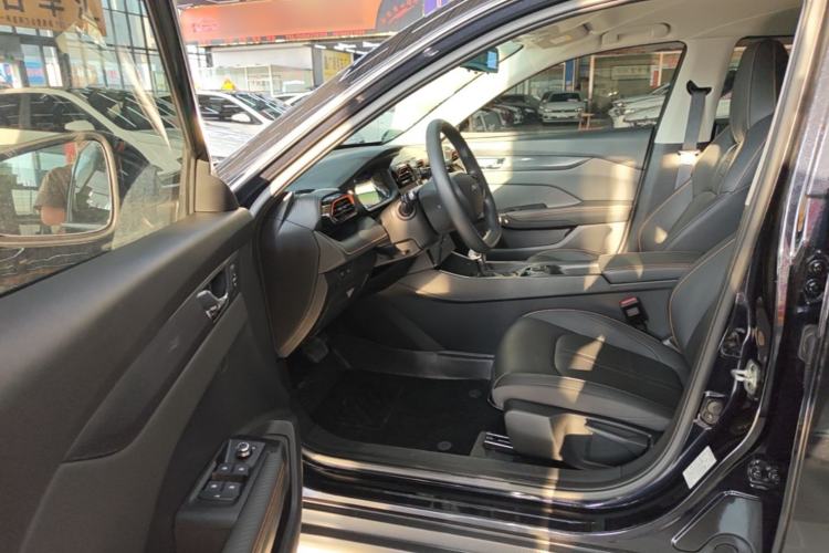 Used Dongfeng Aeolus Yixuan 2024 1.5L Automatic JingSu Edition Driver Seat