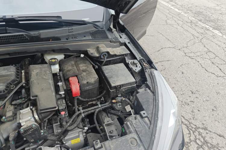 Used Dongfeng Aeolus Yixuan 2024 1.5L Automatic JingSu Edition Engine Bay Left