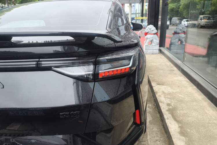 Used Dongfeng Aeolus Yixuan 2024 1.5L Automatic JingSu Edition Exterior 3