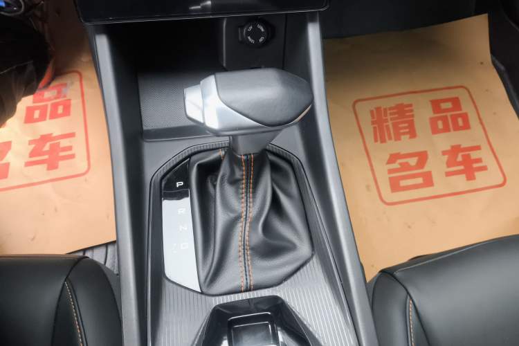 Used Dongfeng Aeolus Yixuan 2024 1.5L Automatic JingSu Edition Gear Lever