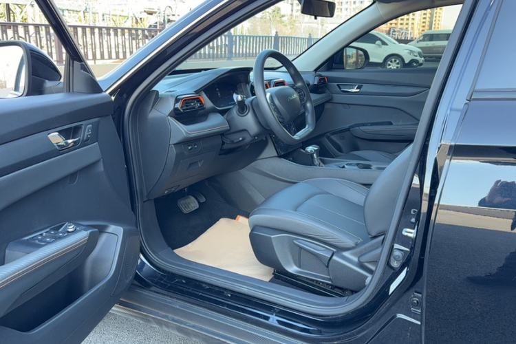 Used Dongfeng Aeolus Yixuan 2024 1.5L Automatic JingSu Edition Interior 1