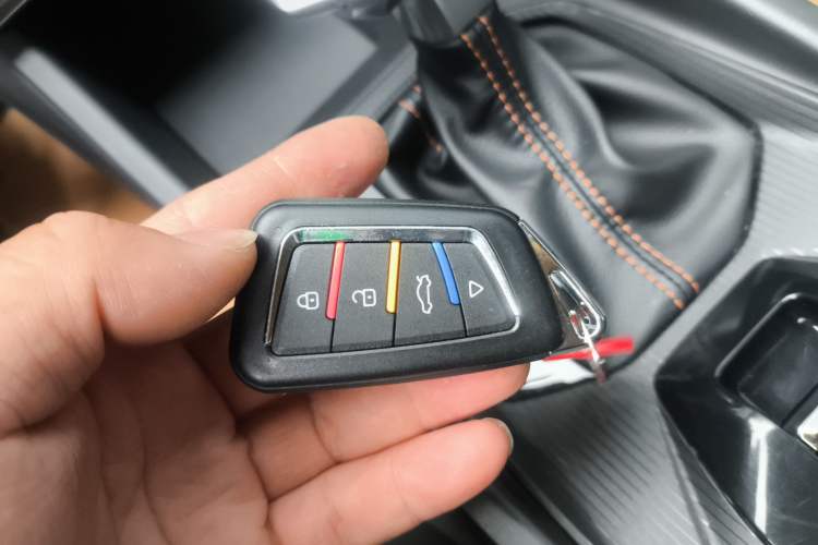 Used Dongfeng Aeolus Yixuan 2024 1.5L Automatic JingSu Edition Interior 1