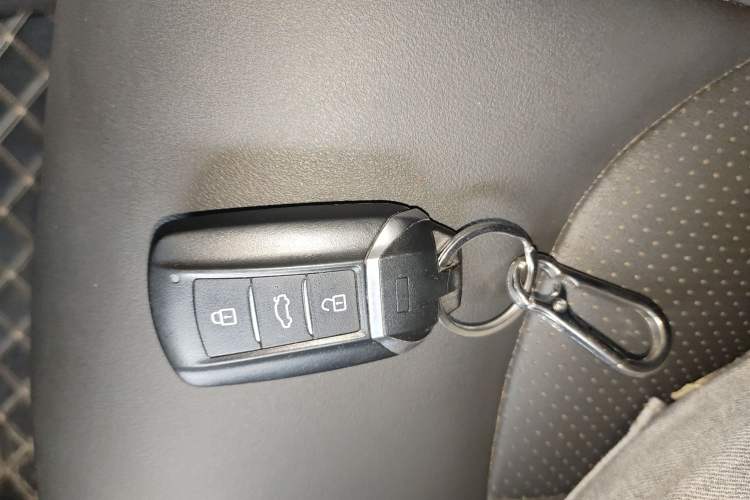 Used Dongfeng Aeolus Yixuan 2024 1.5L Automatic JingSu Edition Interior 1