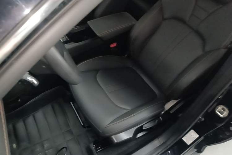 Used Dongfeng Aeolus Yixuan 2024 1.5L Automatic JingSu Edition Left Front Seat