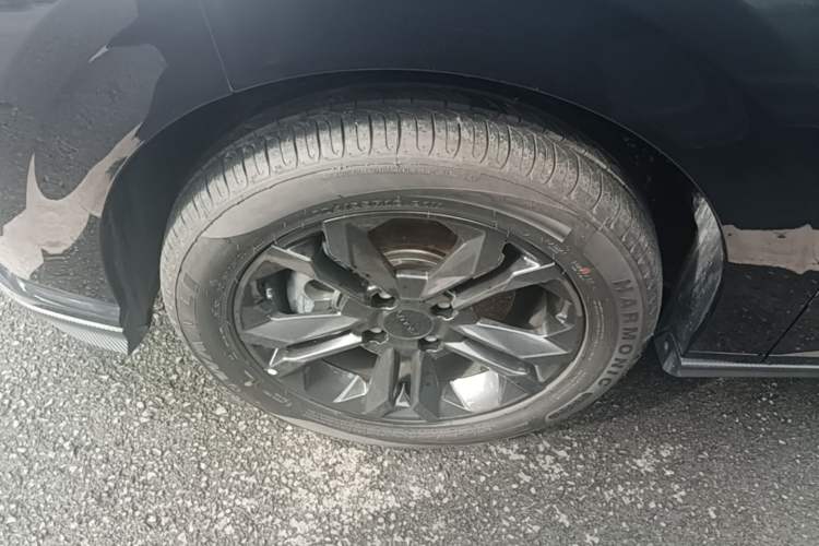 Used Dongfeng Aeolus Yixuan 2024 1.5L Automatic JingSu Edition Left Front Wheel Hub