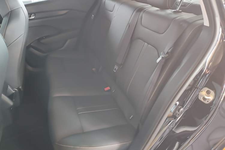 Used Dongfeng Aeolus Yixuan 2024 1.5L Automatic JingSu Edition Left Rear Seat