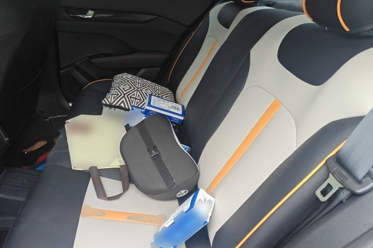 Used Dongfeng Aeolus Yixuan 2024 1.5L Automatic JingSu Edition Left Rear Seat