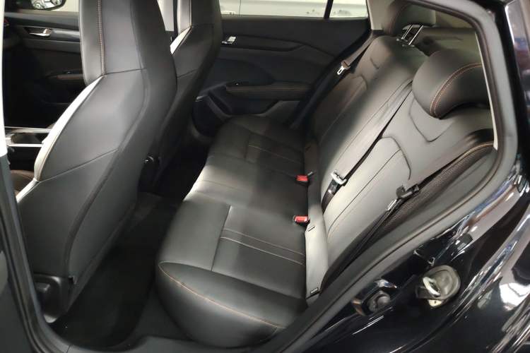 Used Dongfeng Aeolus Yixuan 2024 1.5L Automatic JingSu Edition Left Rear Seat