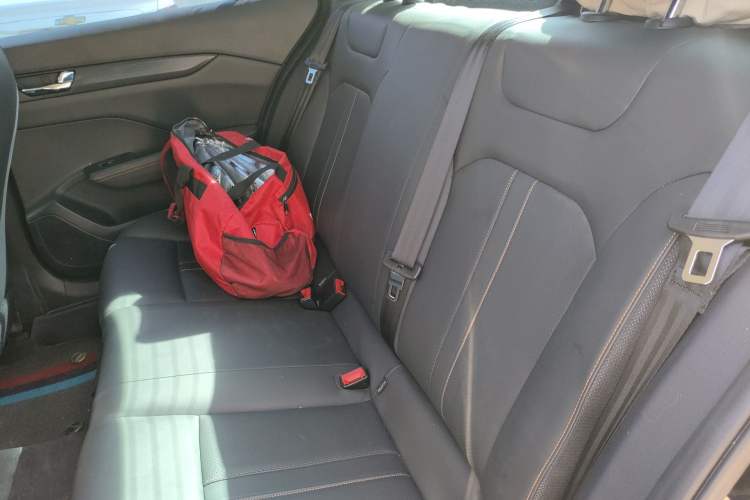 Used Dongfeng Aeolus Yixuan 2024 1.5L Automatic JingSu Edition Left Rear Seat